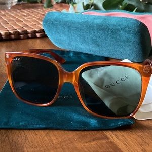 Gucci Square Sunglasses Authentic NWOT 57mm with duster, case and cleaning cloth